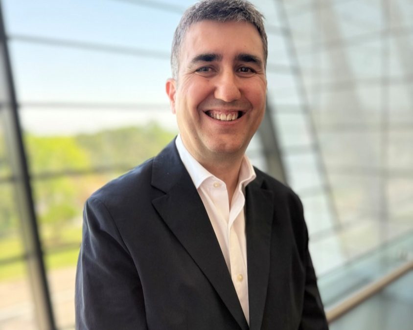 Entrevista. «“La colaboración entre Facility Management y ciberseguridad será estructural dentro de la gestión empresarial”. Javier Ordúñez (ISMS Forum) y Mar Tie (Mapfre)
